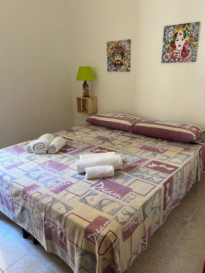 Al Cortile Di Maqueda Appartement Palermo Buitenkant foto