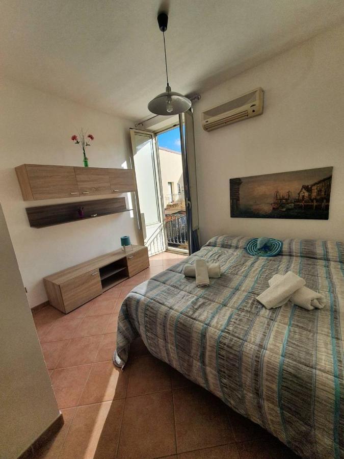 Al Cortile Di Maqueda Appartement Palermo Buitenkant foto