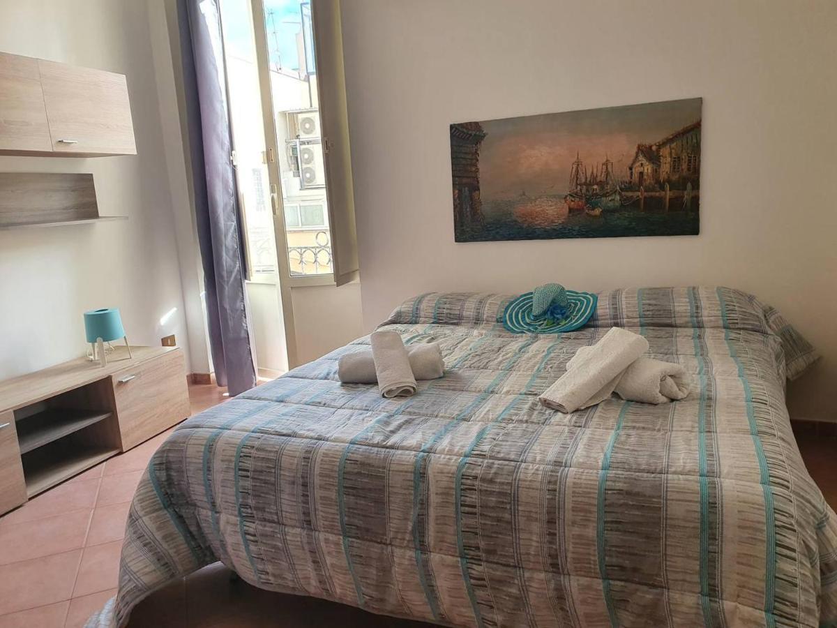 Al Cortile Di Maqueda Appartement Palermo Buitenkant foto