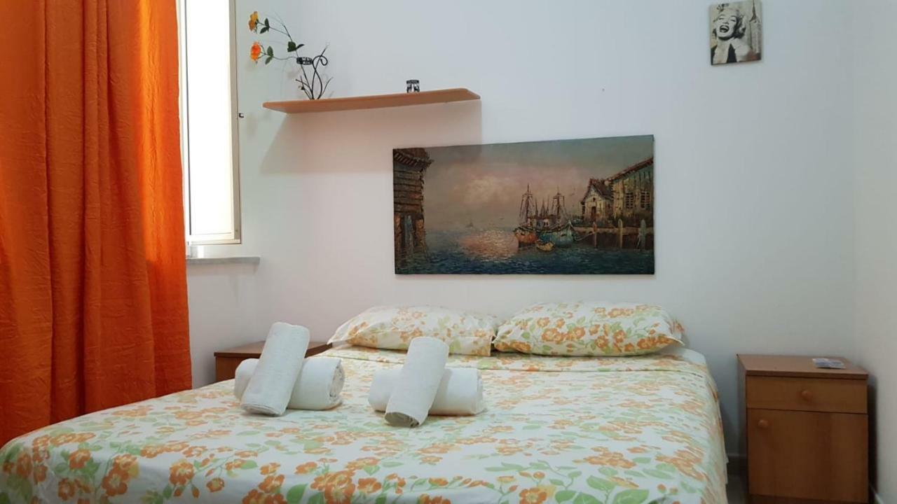 Al Cortile Di Maqueda Appartement Palermo Buitenkant foto