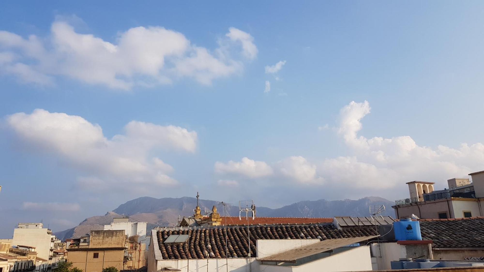 Al Cortile Di Maqueda Appartement Palermo Buitenkant foto